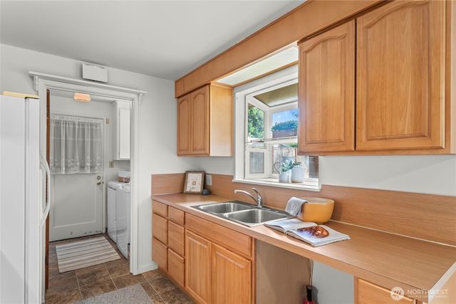 8710 33rd Street W, Tacoma, WA 98466