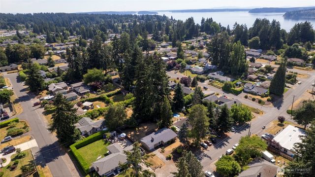 8710 33rd Street W, Tacoma, WA 98466