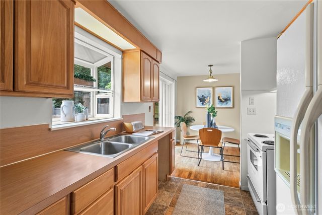 8710 33rd Street W, Tacoma, WA 98466
