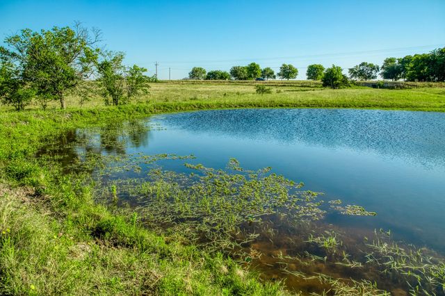 5005 Fuchs Rd, Burton, TX 77835
