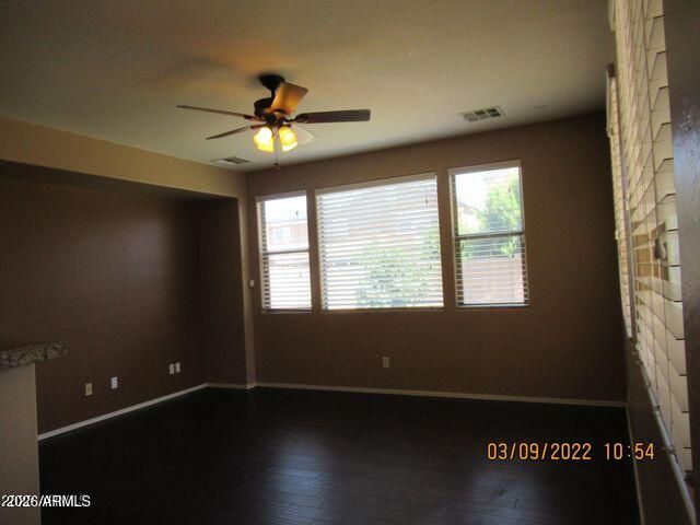 3928 E PARKVIEW Drive, Gilbert, AZ 85295