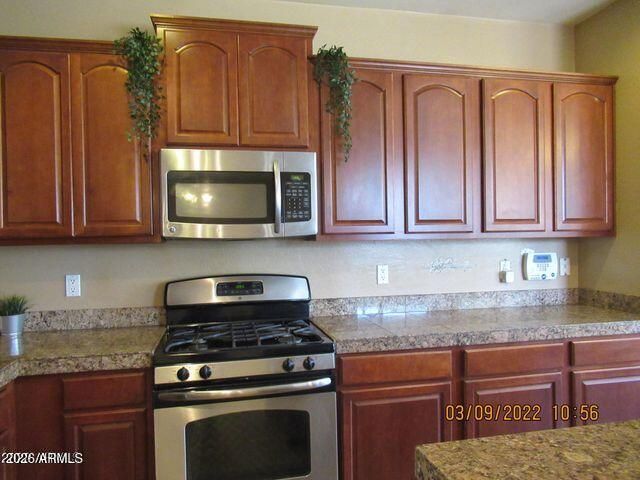 3928 E PARKVIEW Drive, Gilbert, AZ 85295