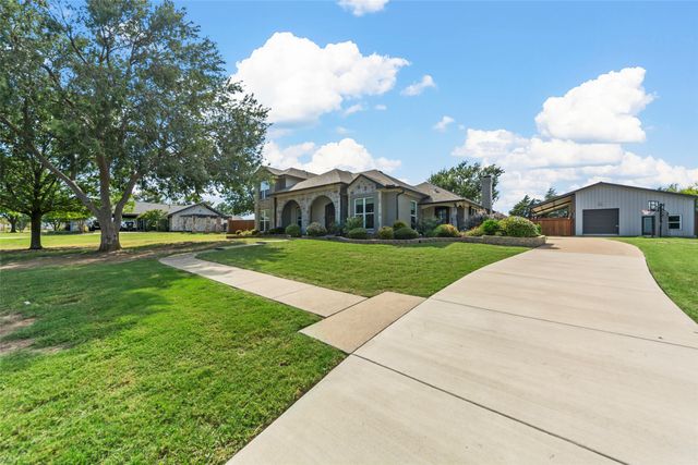 3097 Preston Hills Circle, Celina, TX 75078