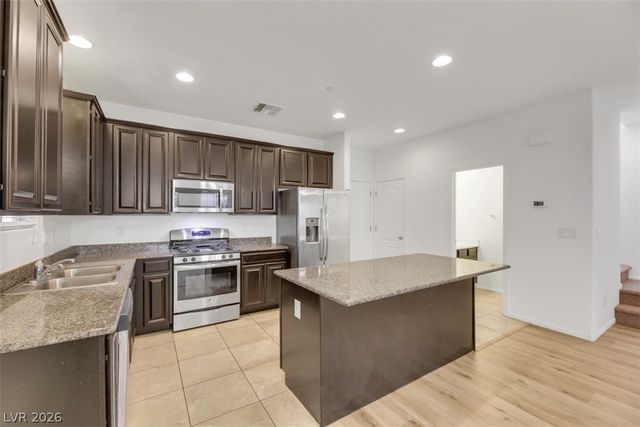 7605 BROCADE Court, Las Vegas, NV 89149