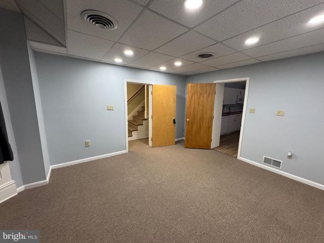 203 W JOHN ST, APT 4, Martinsburg, WV 25401