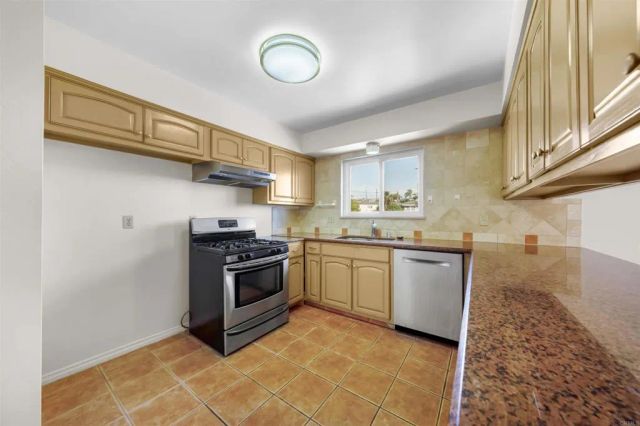 5535 San Mateo Drive, San Diego, CA 92114
