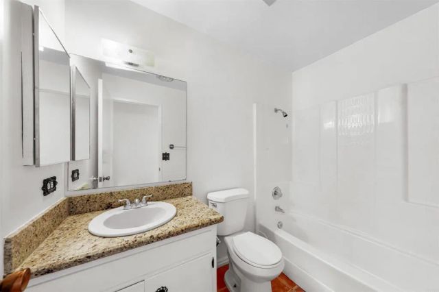 5535 San Mateo Drive, San Diego, CA 92114