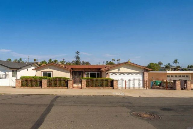 5535 San Mateo Drive, San Diego, CA 92114