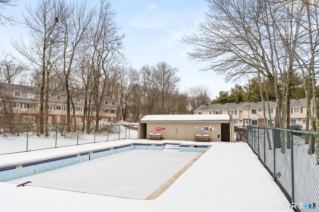 94 Cynthia Lane APT A6, Middletown, CT 06457