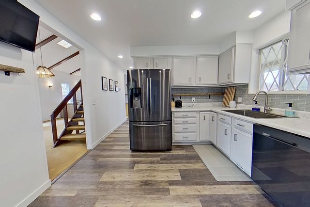 1410 E Bennett Avenue, Pleasant, MI 48858