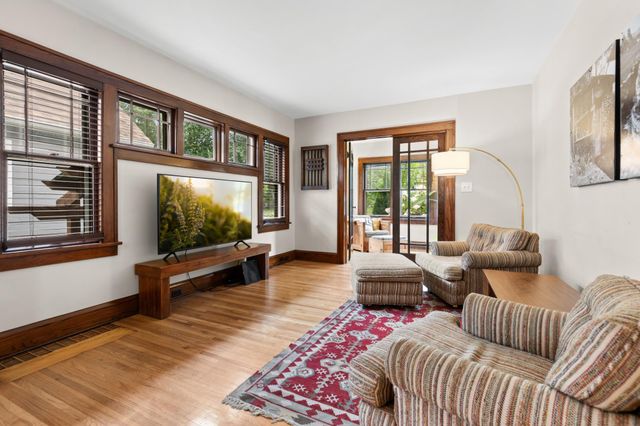 3324 Weenonah Place, Minneapolis, MN 55417