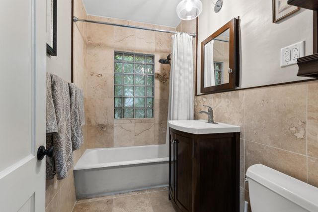 3324 Weenonah Place, Minneapolis, MN 55417