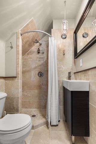 3324 Weenonah Place, Minneapolis, MN 55417