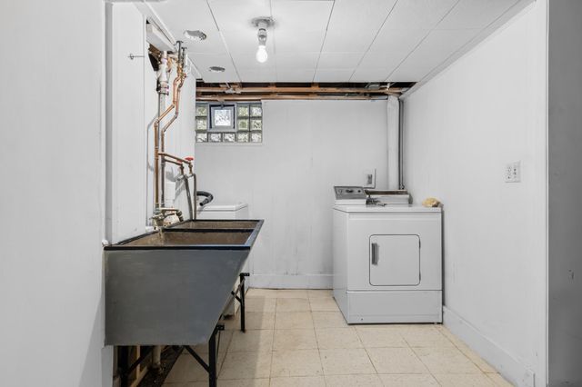 3324 Weenonah Place, Minneapolis, MN 55417