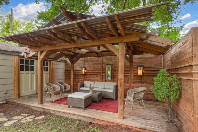 3324 Weenonah Place, Minneapolis, MN 55417