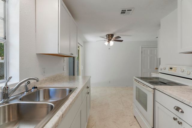 415 N Gunter Street, Vinita, OK 74301