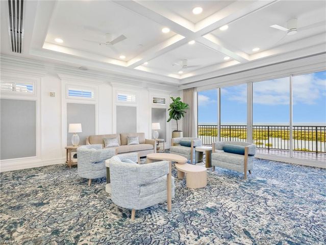 900 Arbor Lake DR 9-101, Naples, FL 34110