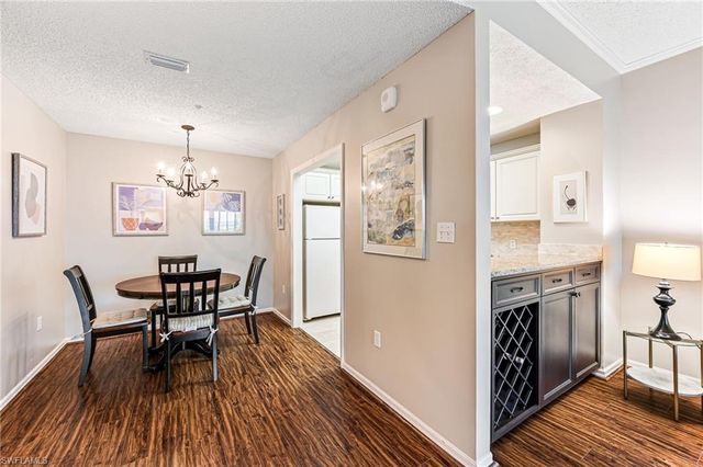900 Arbor Lake DR 9-101, Naples, FL 34110