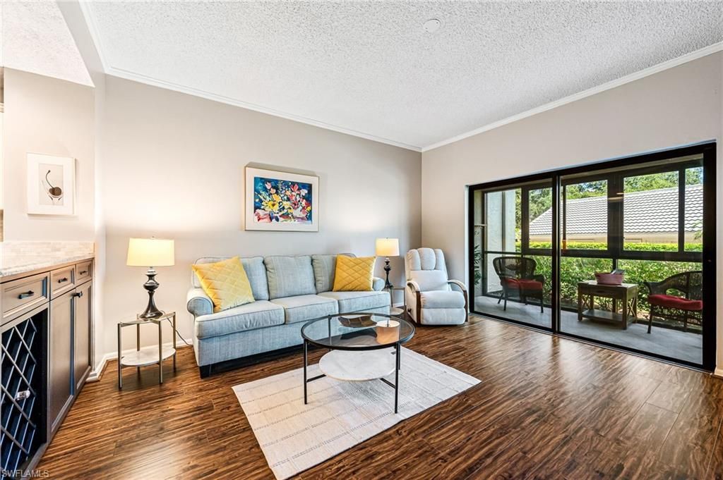 900 Arbor Lake DR 9-101, Naples, FL 34110