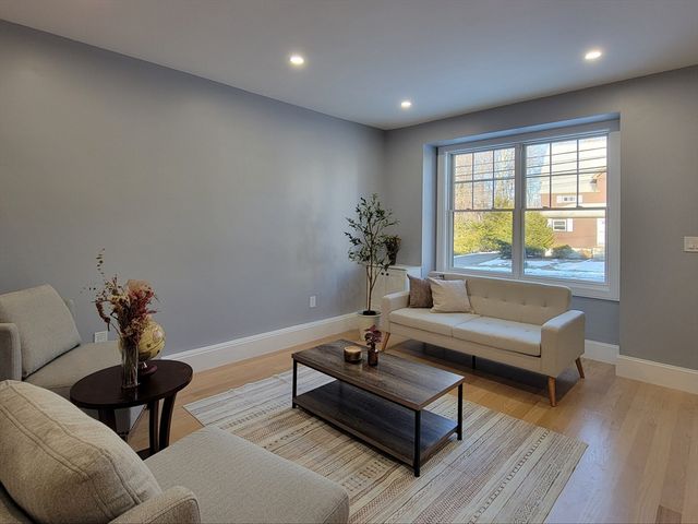 55 Oak Ave, Newton, MA 02465
