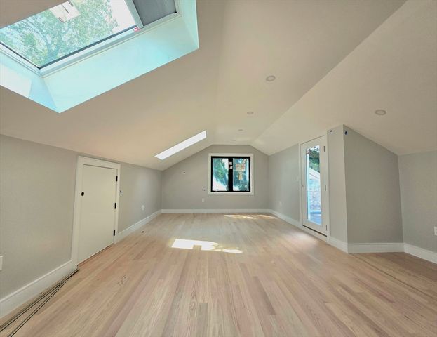 55 Oak Ave, Newton, MA 02465