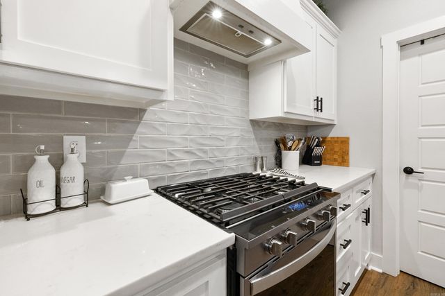 6000 Zumbehl Cove, Benton, AR 72019