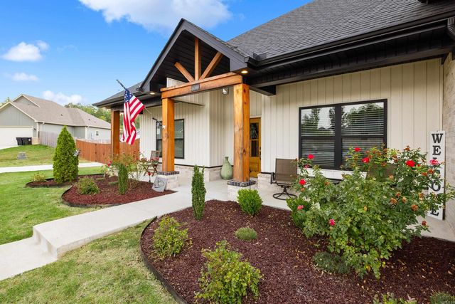 6000 Zumbehl Cove, Benton, AR 72019