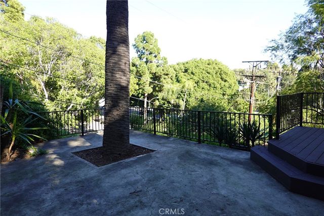 6845 Alta Loma Terrace, Los Angeles, CA 90068