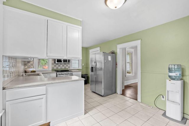 779 Thomas Avenue, Saint Paul, MN 55104