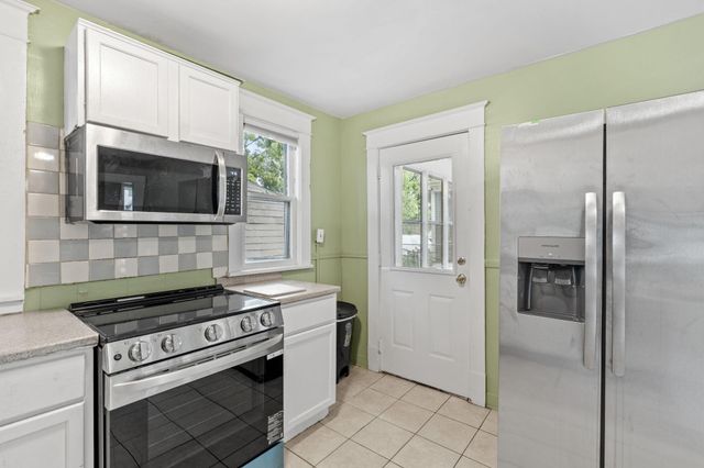 779 Thomas Avenue, Saint Paul, MN 55104