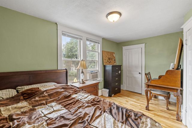 779 Thomas Avenue, Saint Paul, MN 55104