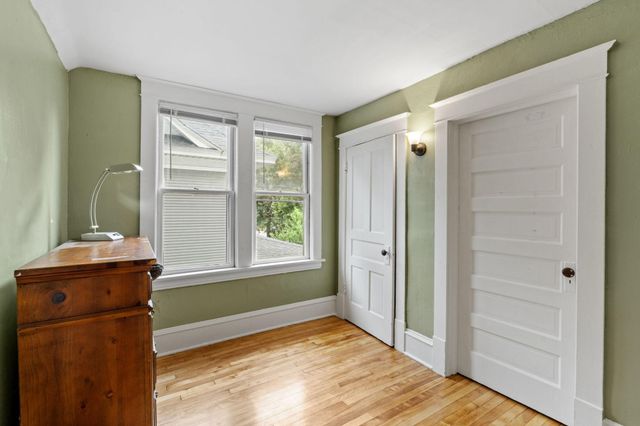 779 Thomas Avenue, Saint Paul, MN 55104