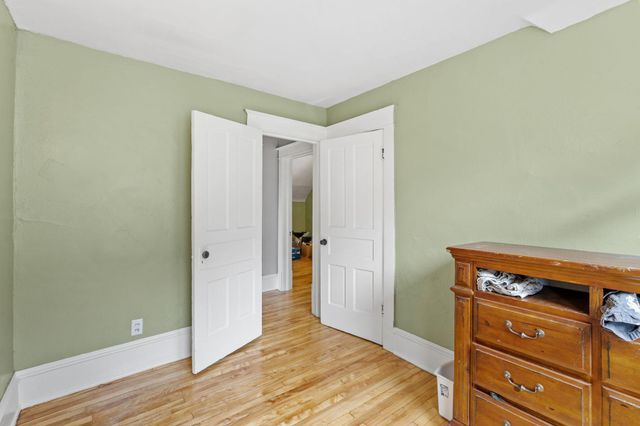 779 Thomas Avenue, Saint Paul, MN 55104