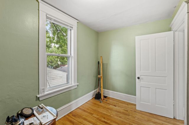 779 Thomas Avenue, Saint Paul, MN 55104