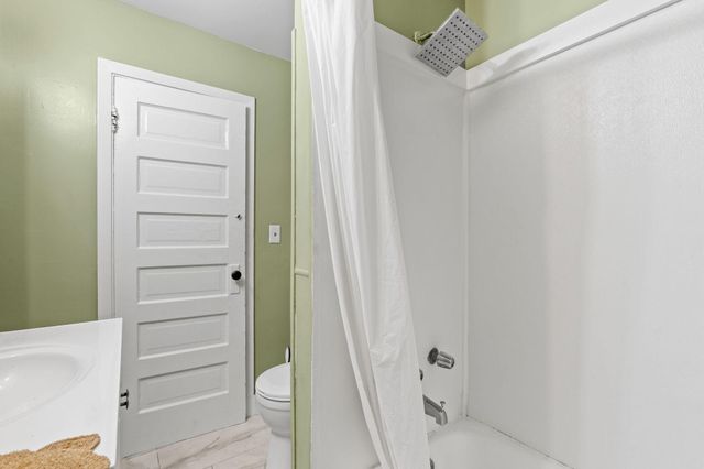 779 Thomas Avenue, Saint Paul, MN 55104