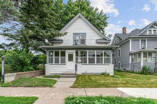 779 Thomas Avenue, Saint Paul, MN 55104