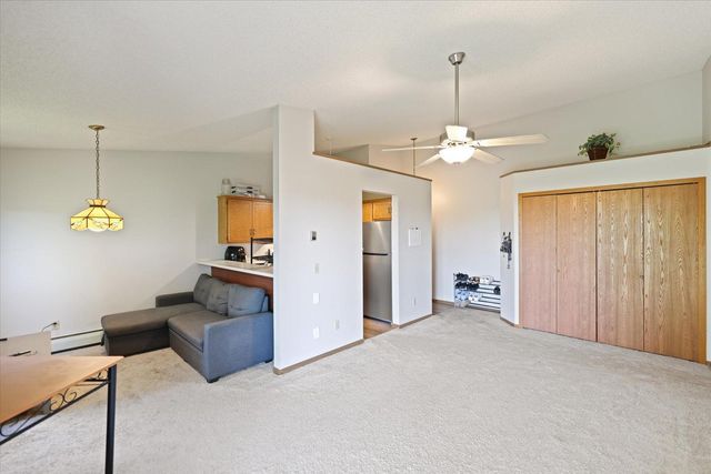 14831 Endicott Way 316, Apple Valley, MN 55124