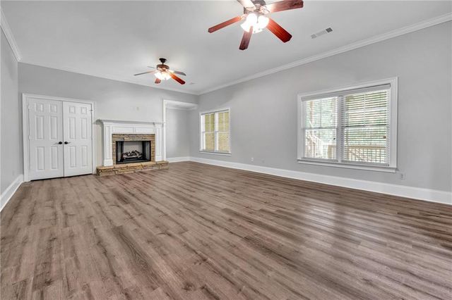 247 Chandler Walk, Loganville, GA 30052