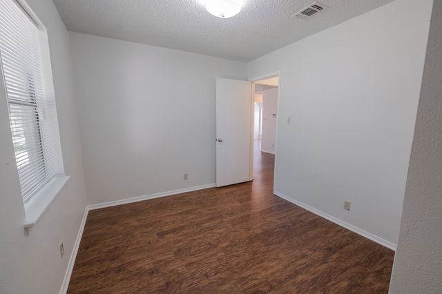 1108 Delta Court, Benbrook, TX 76126