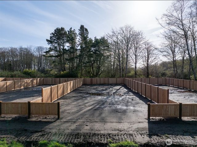 704 N 3rd Street, Westport, WA 98595