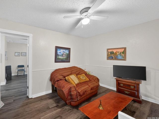 6529 Spring Hurst, San Antonio, TX 78249