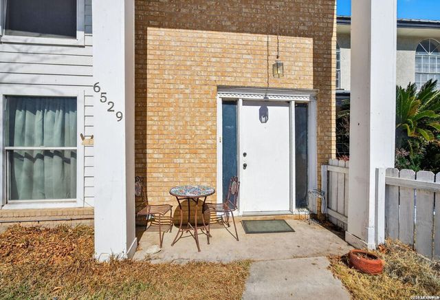 6529 Spring Hurst, San Antonio, TX 78249