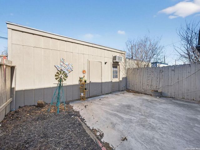 6529 Spring Hurst, San Antonio, TX 78249