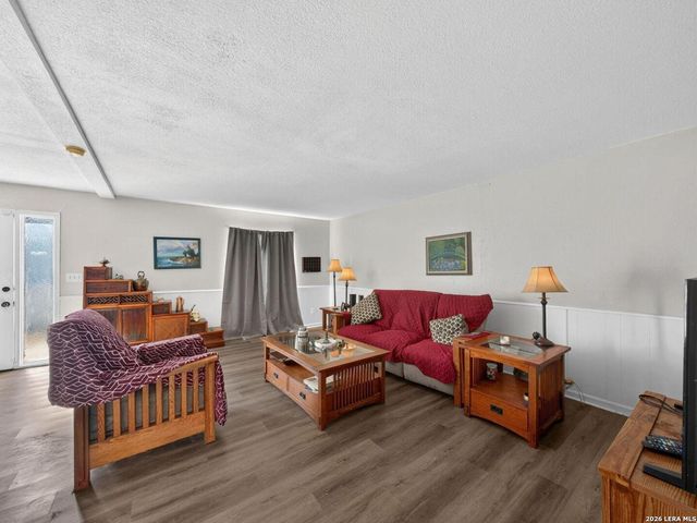 6529 Spring Hurst, San Antonio, TX 78249