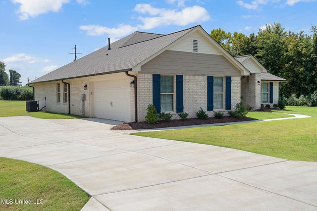 5971 Grove Lane, Horn Lake, MS 38637