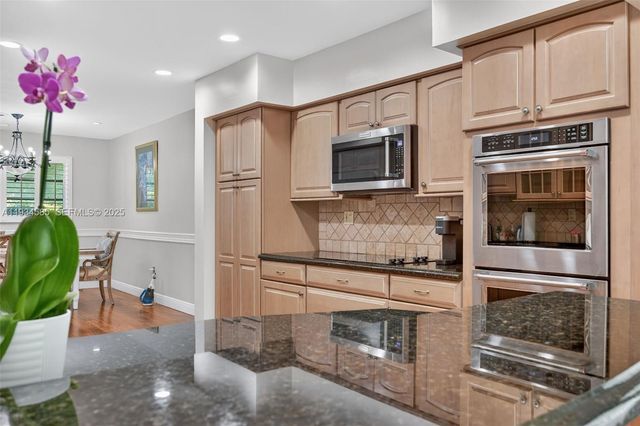 7300 SW 116th Ter, Pinecrest, FL 33156