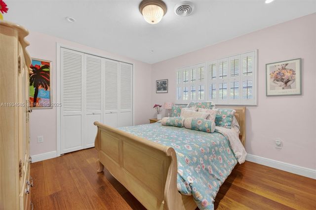 7300 SW 116th Ter, Pinecrest, FL 33156