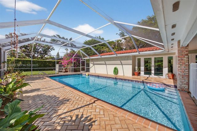 7300 SW 116th Ter, Pinecrest, FL 33156