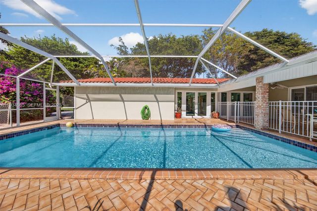 7300 SW 116th Ter, Pinecrest, FL 33156