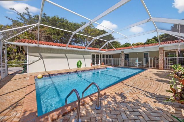 7300 SW 116th Ter, Pinecrest, FL 33156